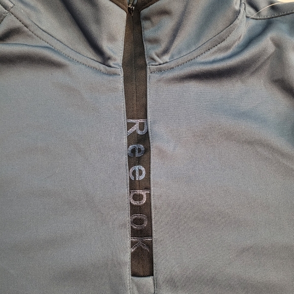 Reebok half zipper top - Men's size XL - Picture 5 of 11